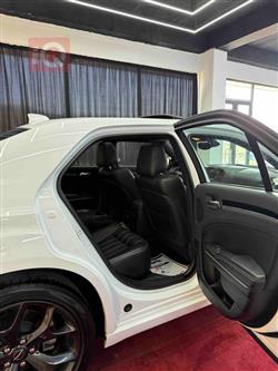 کرایسلەر 300